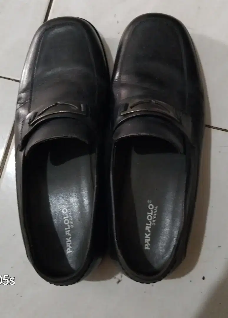 Sepatu kulit merk pakalolo origina