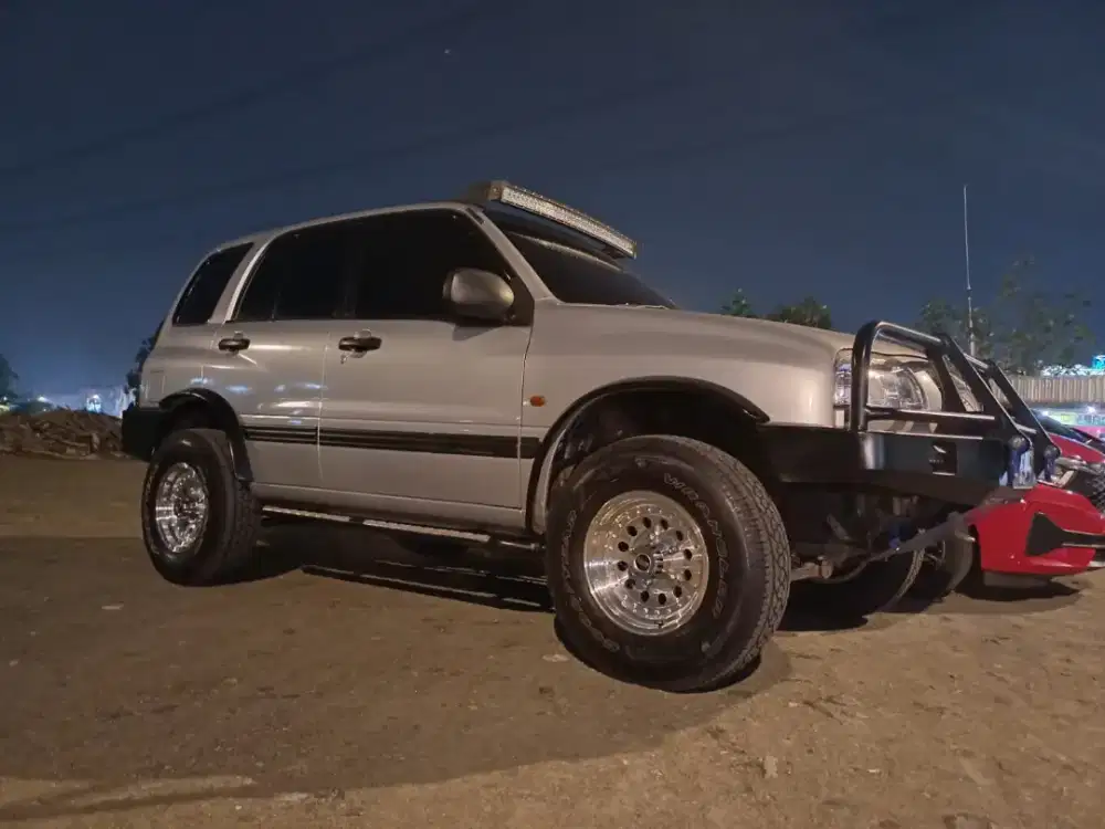 Suzuki escudo 1.6 2004