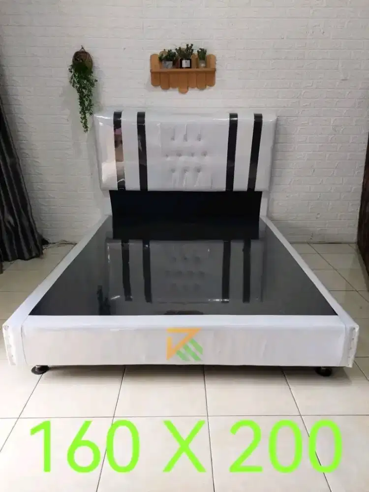 DIPAN SANDARAN 160 X 200 CM