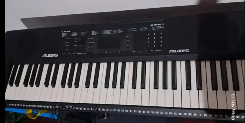 Keyboard Alesis Melody 61