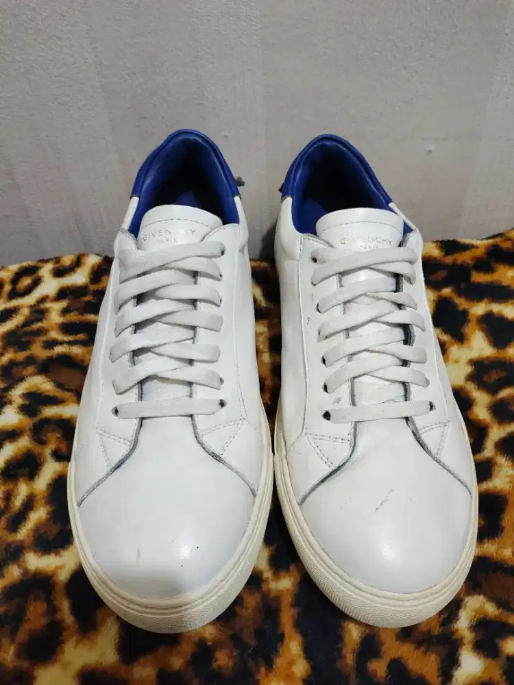 Sepatu Givenchy Paris