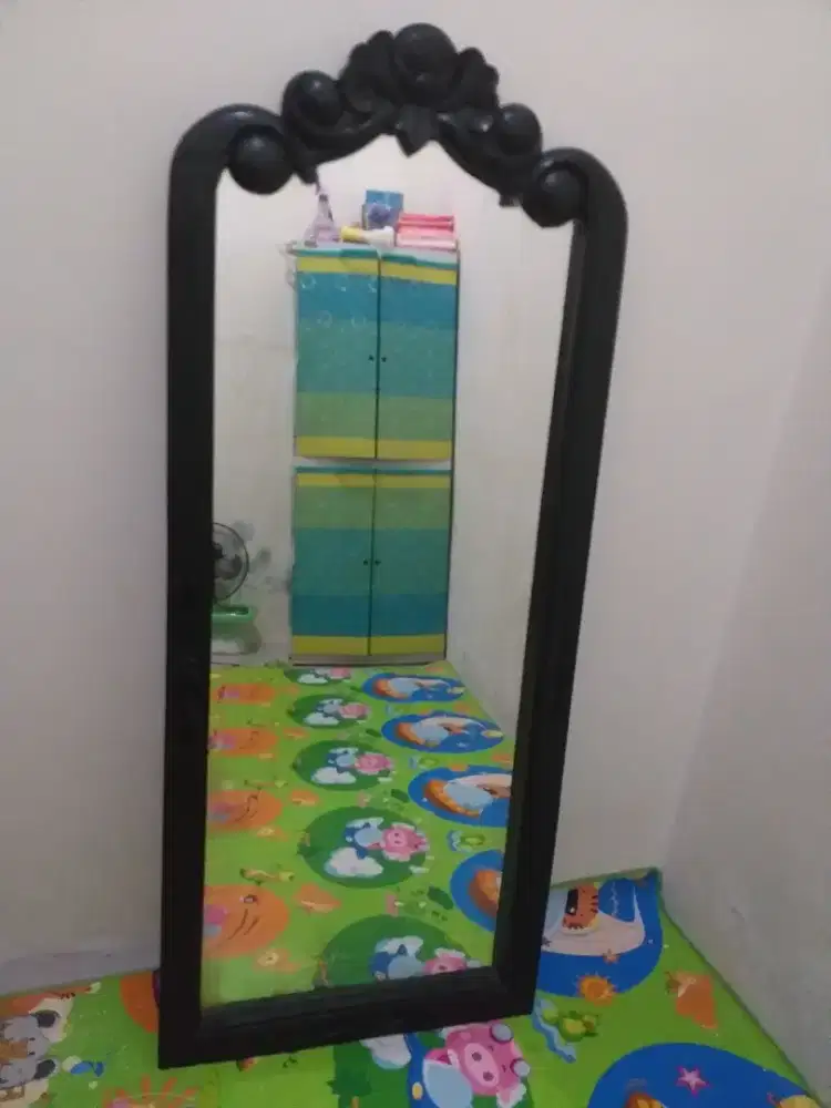 Dijual Kaca Rias  ..