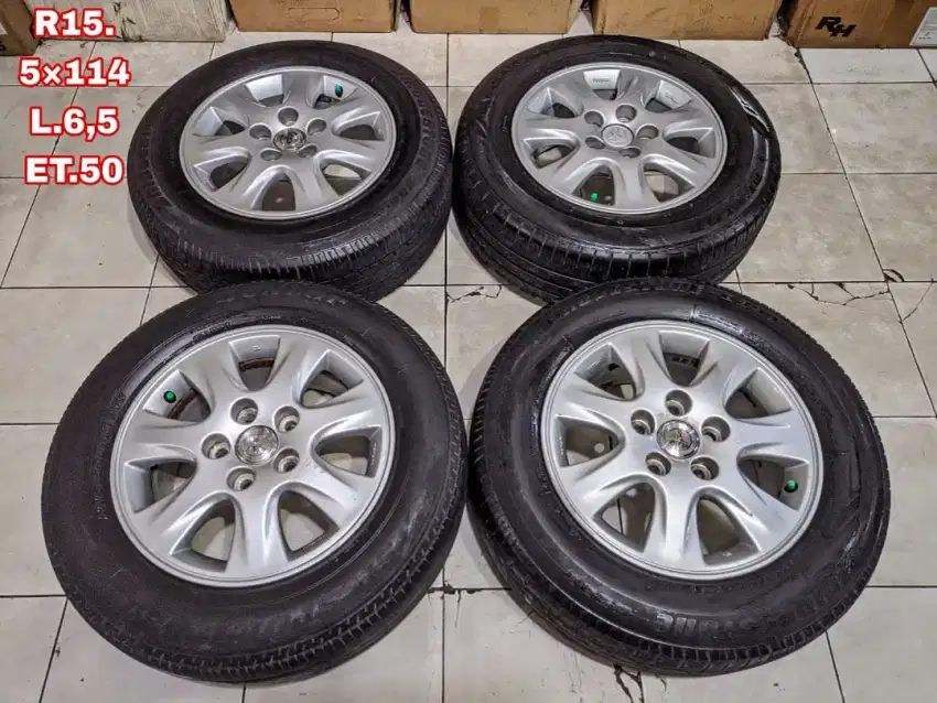 velg oem Camry R15