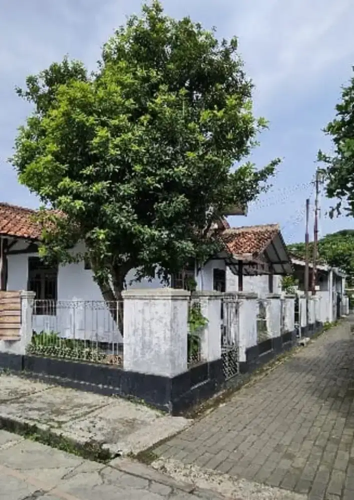 Ruman nyaman dekat st. Depok Lama