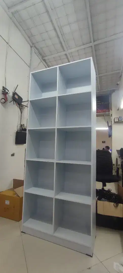 RAK SERBAGUNA 10 KOTAK P 80 x L 30 x T 200 cm
