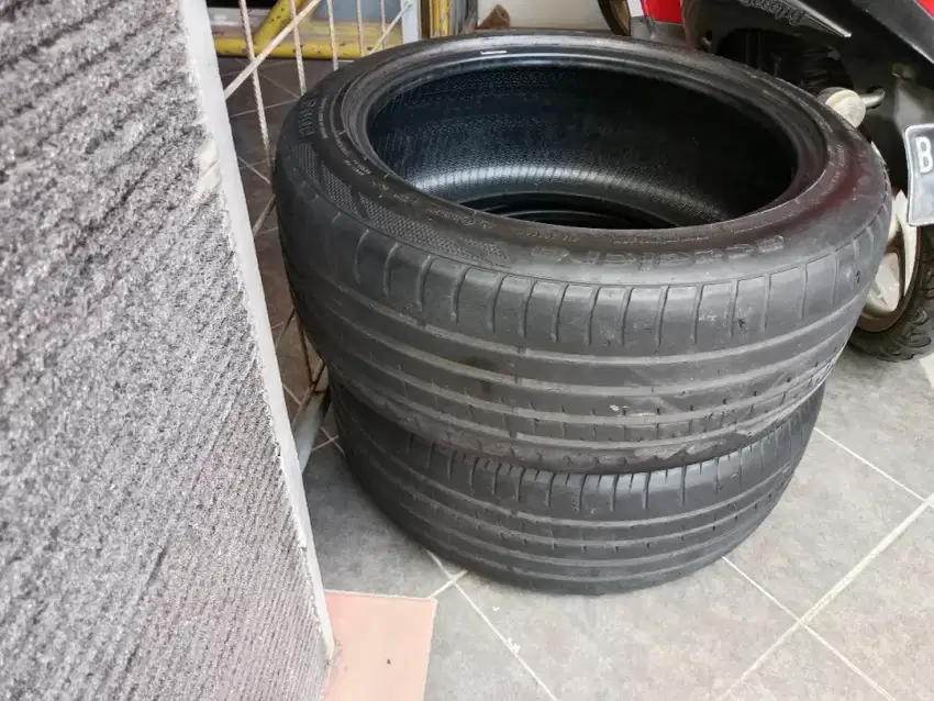 4 ban 225/50ZR18 dan 235/50ZR18 merk Accelerra Phi ketebalan 75%