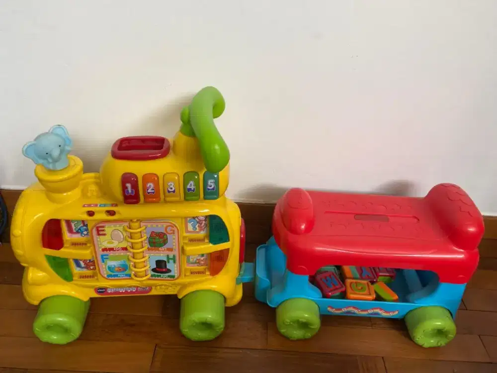Vtech alphabet train