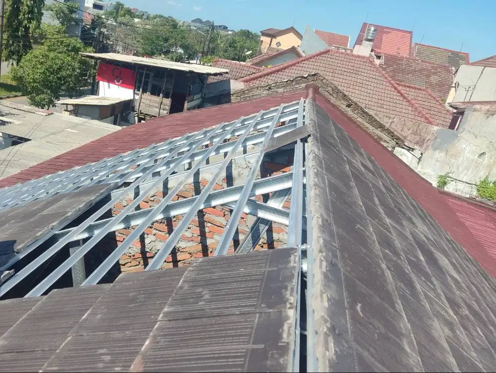 Jasa Pasang Rangka Atap Galvalum Baja Ringan Surabaya