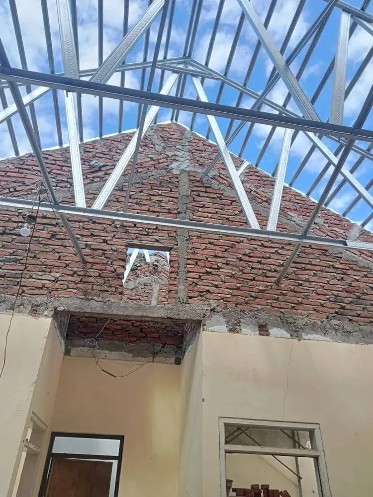 Jasa Pasang Rangka Atap Galvalum Baja Ringan Sidoarjo