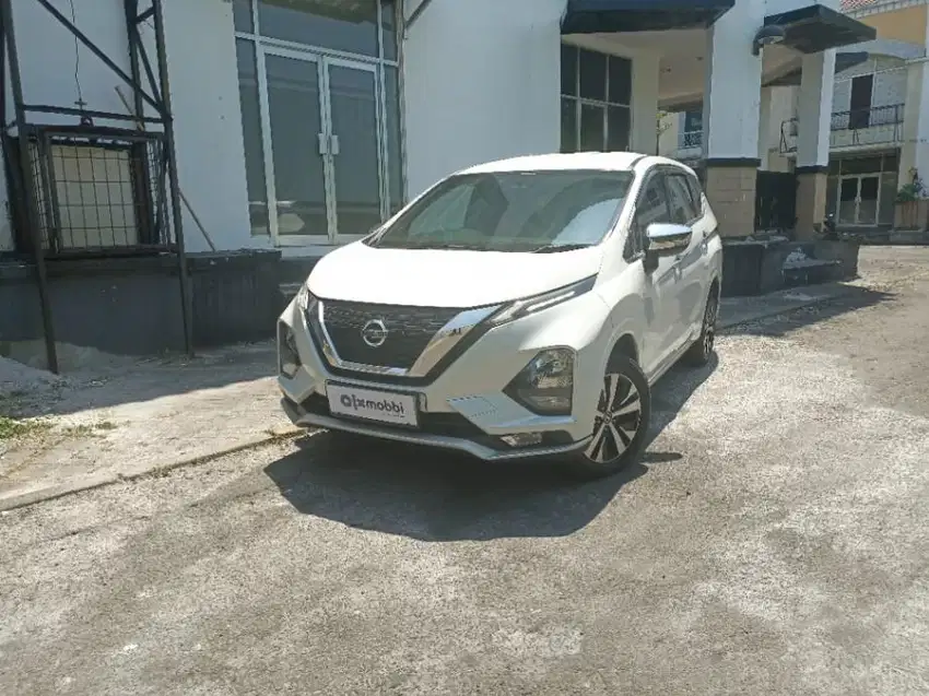 Like New - NISSAN LIVINA 1.5 VL BENSIN A/T 2019 PUTIH