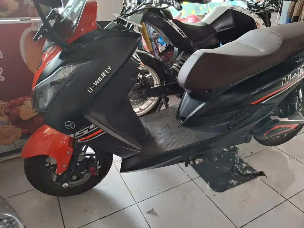 Molis Uwinfly X6 like New 14,7jt nett khusus hari ini siapa cepat