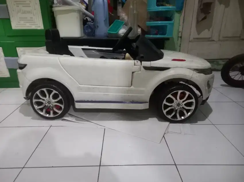 Mobil aki anak model Range Rover / Remote