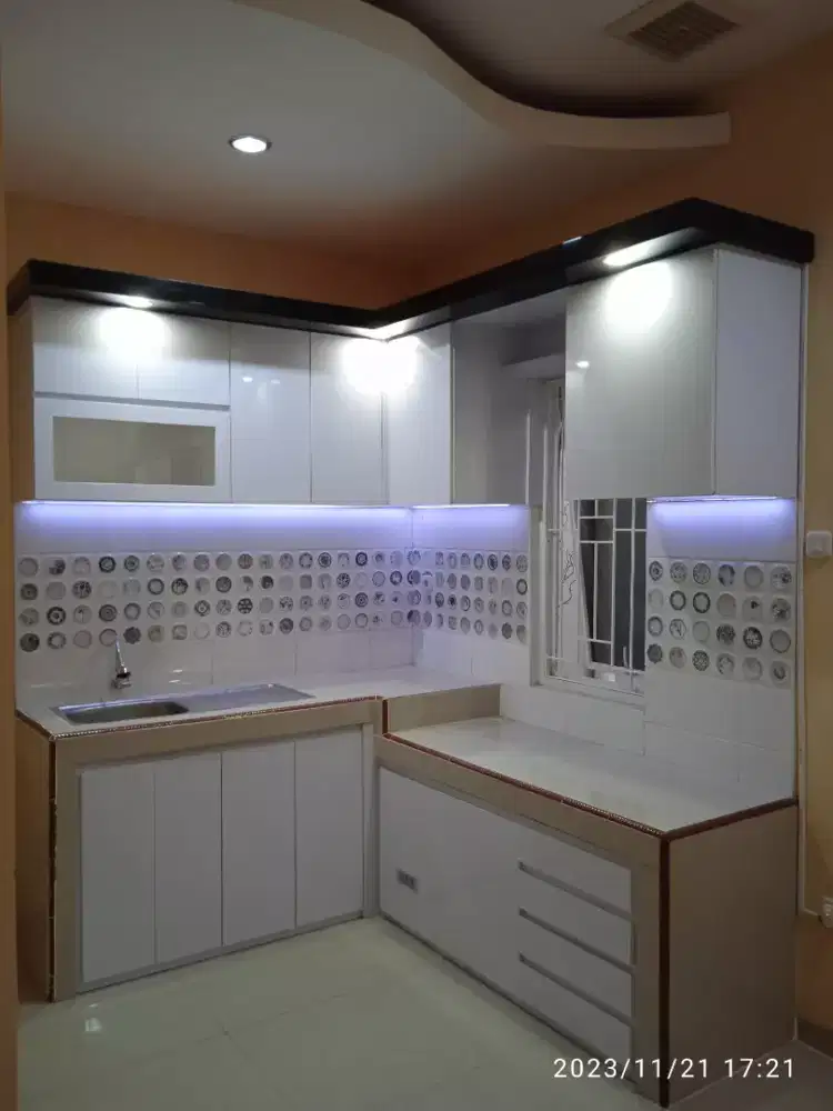 Kitchen set hpl murah sukoharjo