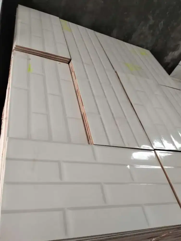 Keramik Dingding 30 x 60 Motif Putih Timbul Bagus Dengan Harga Murah