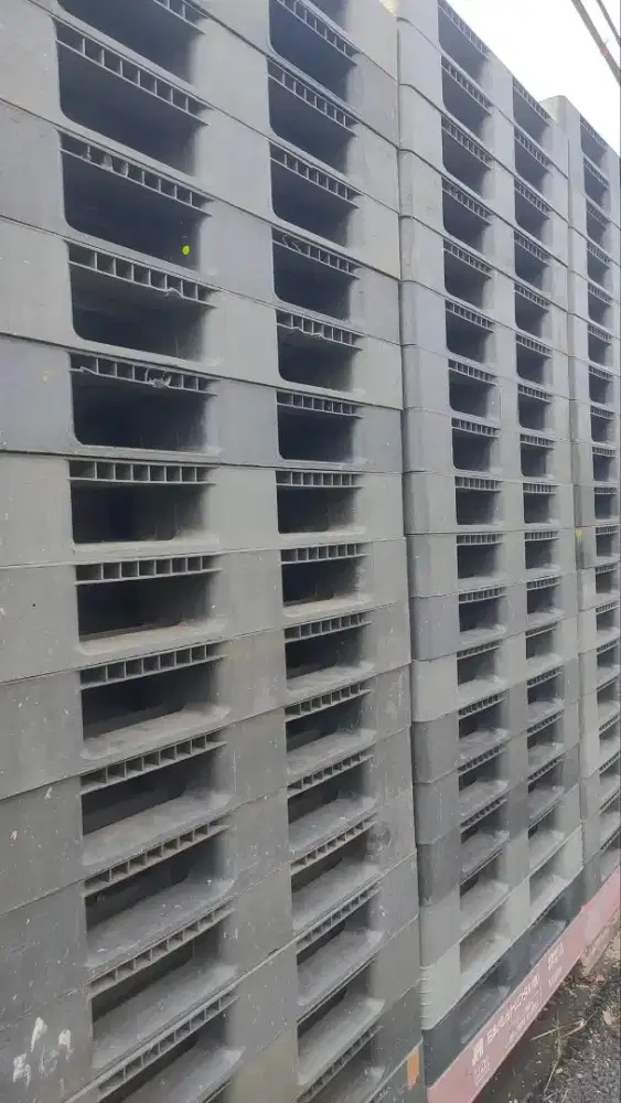 Jual beli palet plastik