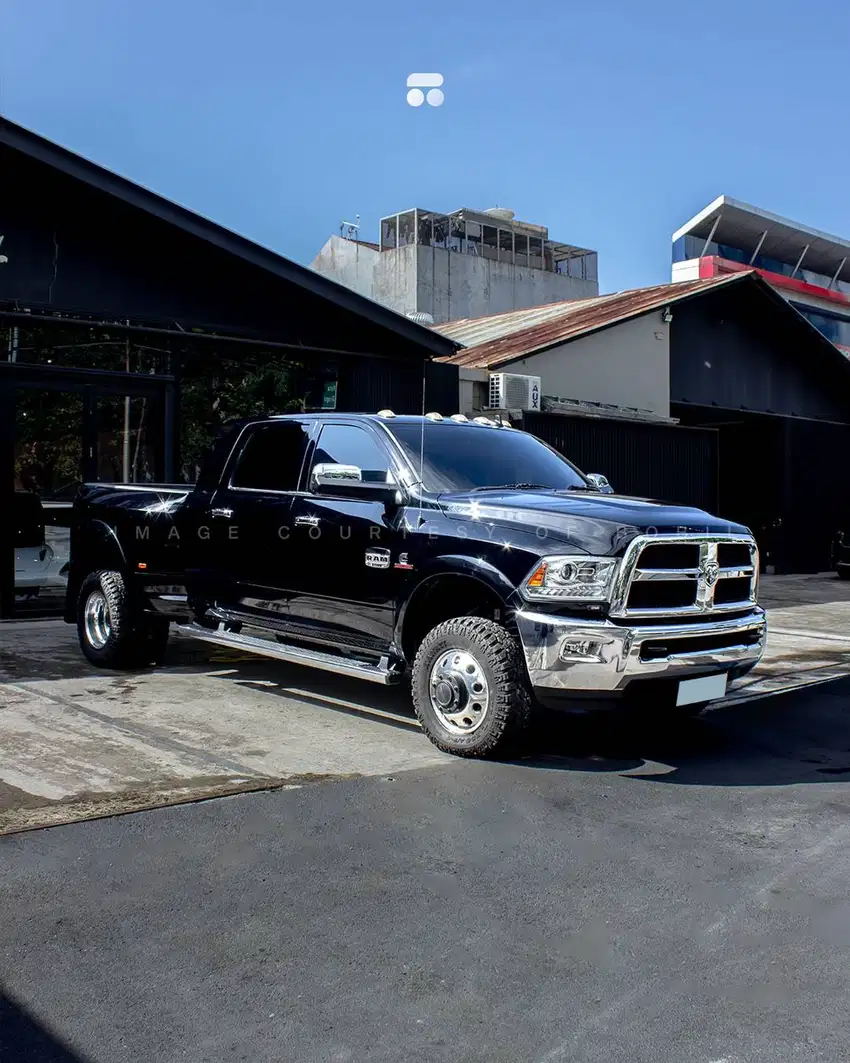 2015 RAM 3500 Laramie Longhorn Edition 4x4 Mega Cab Dually
