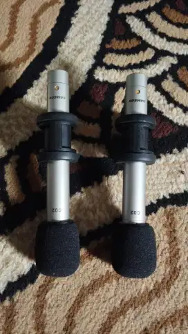 2 unit mic condenser samson c02