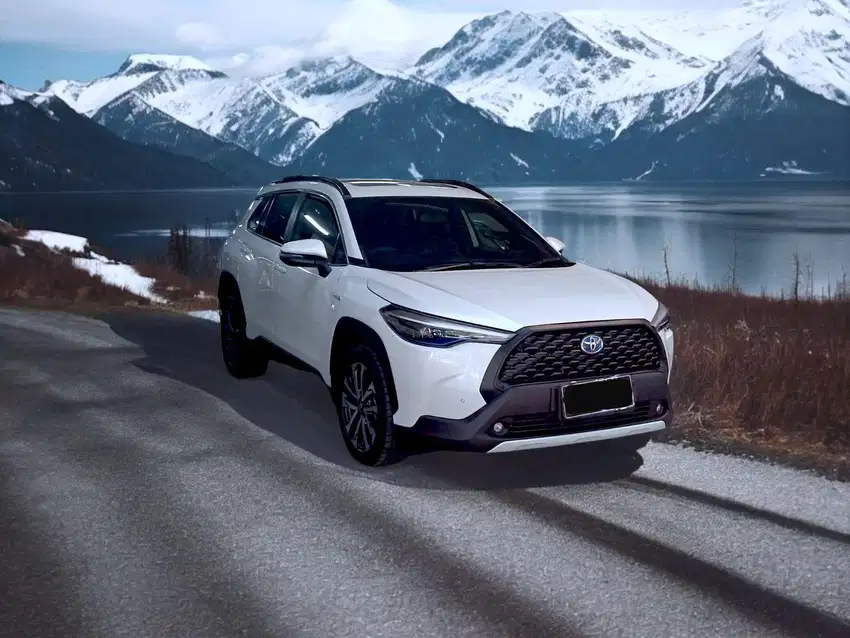 Toyota Corolla Cross hybrid At 2020