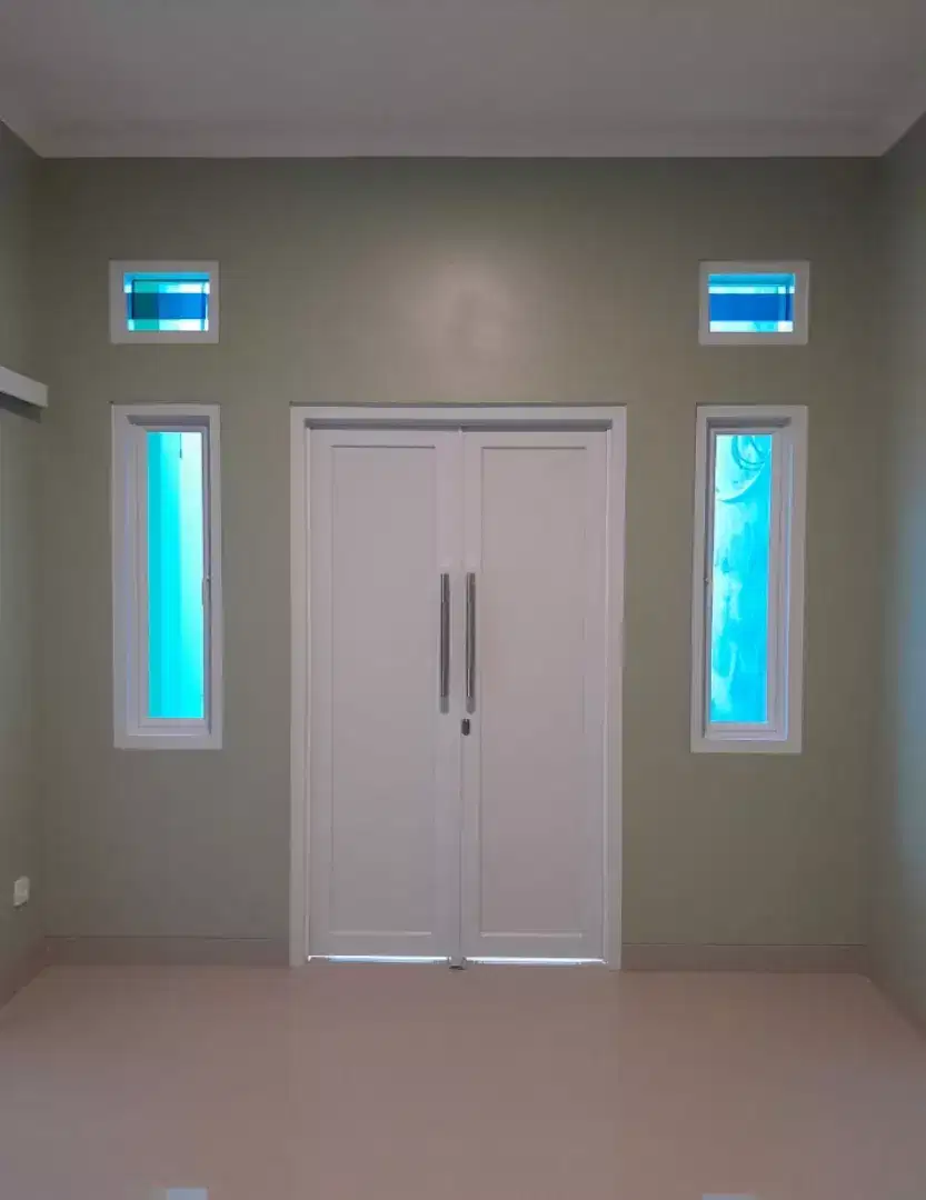 Pintu doble aluminium dan kaca