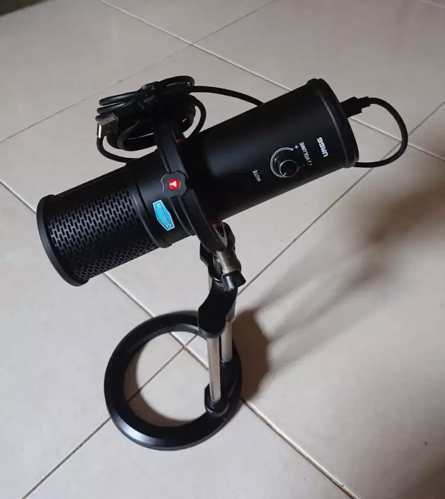 Alctron UR66 Multipatern USB Microphone Condenser