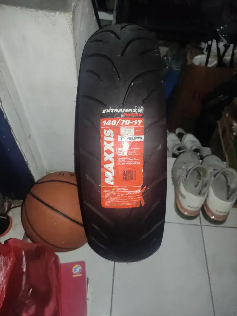 Maxxis extra max 140/70 - 17 ( harga masih bisa nego sampai jadi !!)