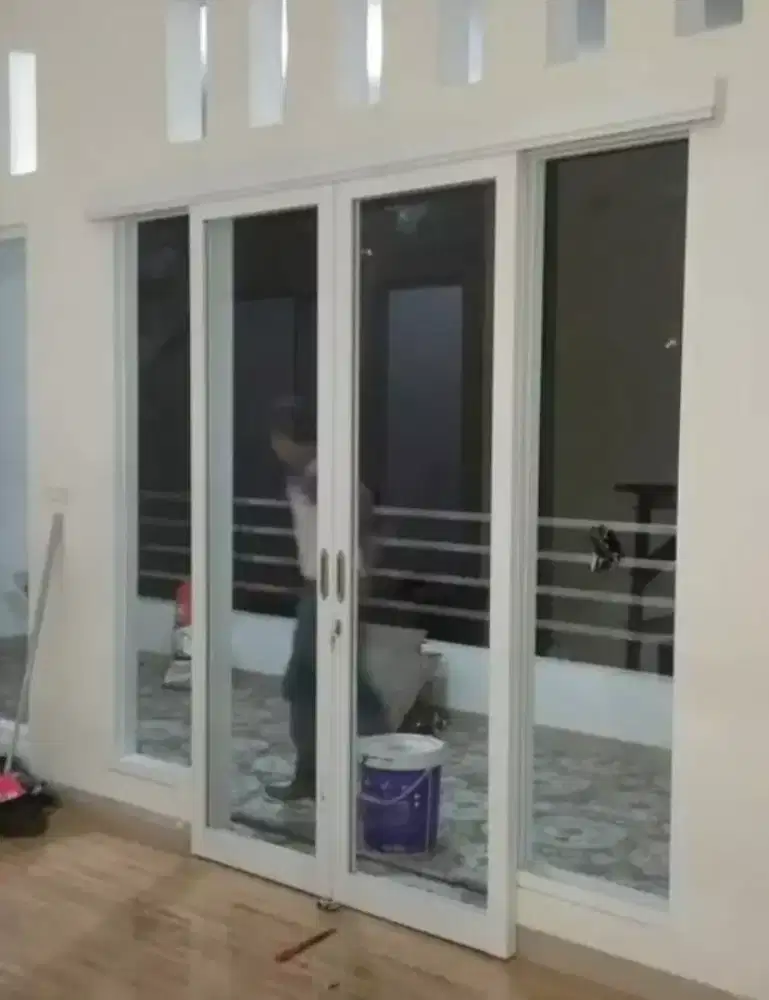 Pemasangan pintu  dll dari alumunium