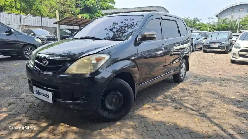 DP Rendah - Toyota Avanza 1.3 E Bensin-MT 2011 Hitam (BOP)