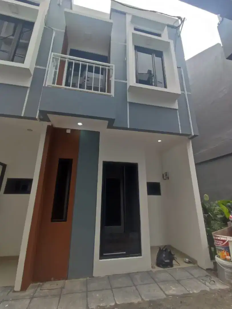 Di jual rumah murah meriah cantik dan elegan harga Rp 400 JT Cipinang