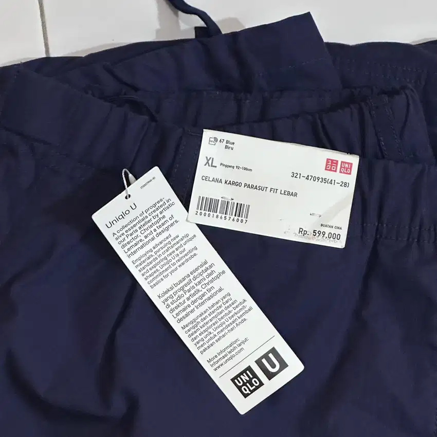 Uniqlo cargo pants XL