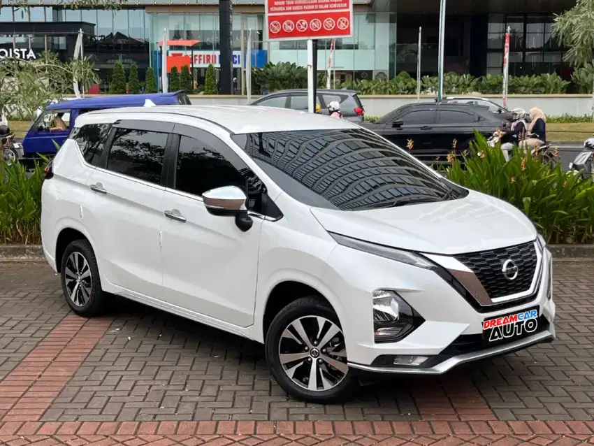 Mulus Low KM {3RB} kaya Baru Nissan Livina VL 2022 2023 Putih