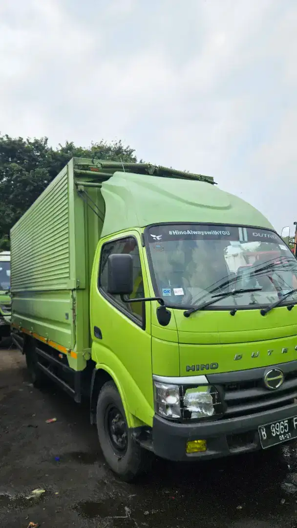 Hino Dutro 110 SDL engkel long wingbok 5m tahun 2022