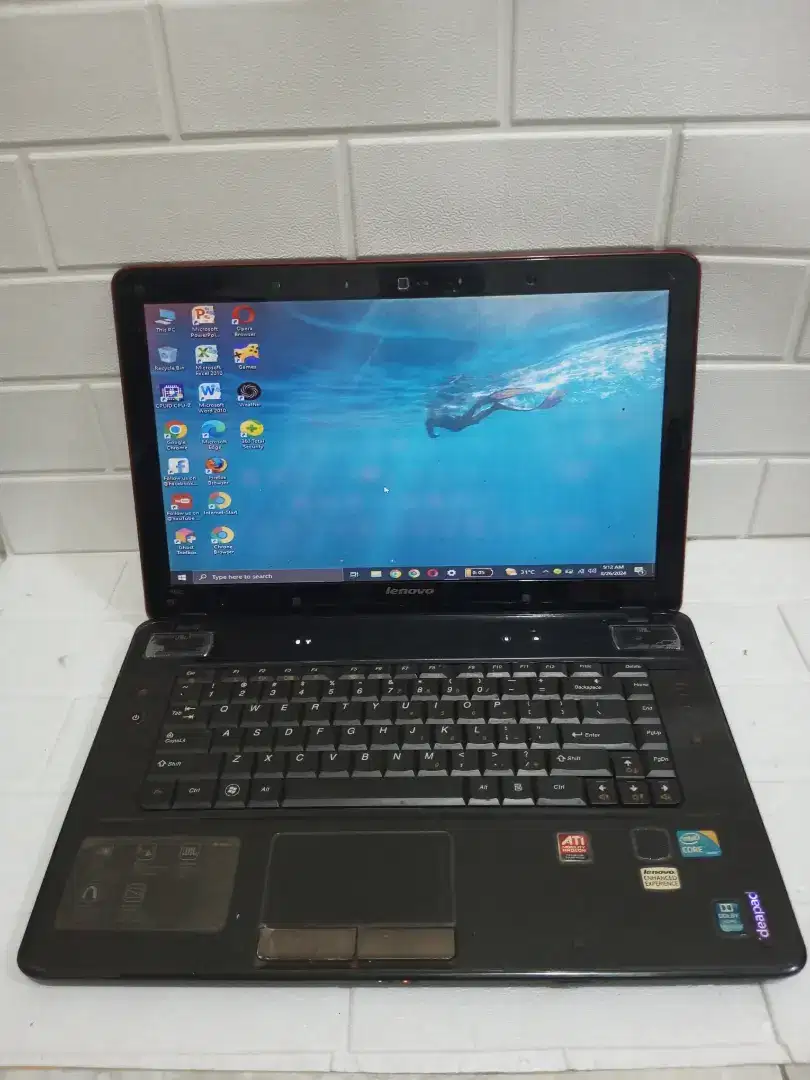 Lenovo Y560 Core i7 - Q740 
Radeon DDR 8GB Hdd 500GB 15.6 1 jam