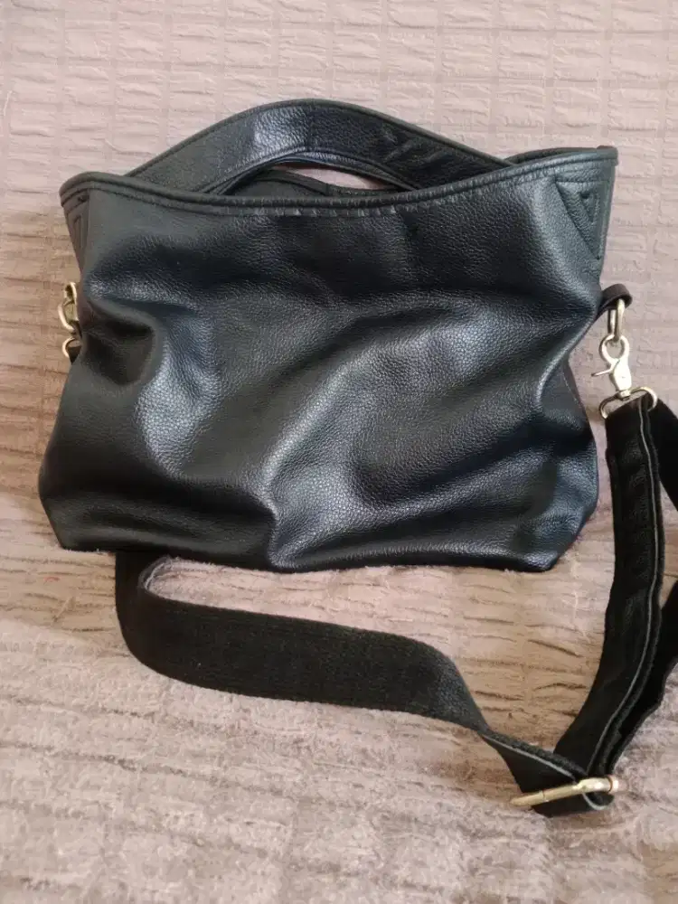 Tas  kulit asli  bagus harga pertas 250 rb