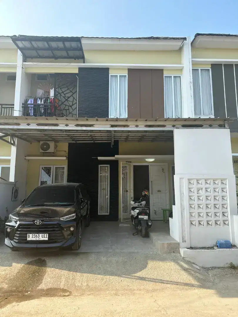 Rumah di Jual  Over Kredit  sudah dpt isi  rumah Townhouse