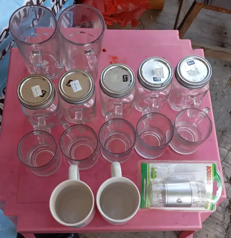 Bermacam-macam gelas