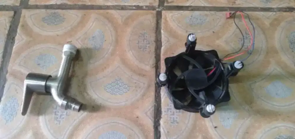 Slhkn plh slh 1 dr kran air berkualitas atau sblh nya kond oke murah