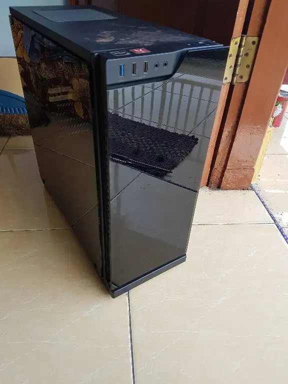 Casing VenomRX Squadron Black 4x fan