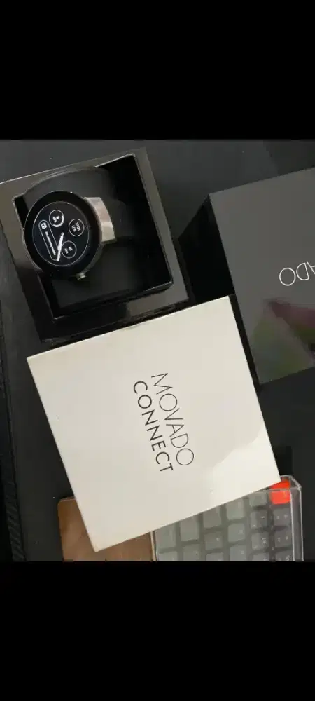 MOVADO jarang pakai smart watch, masih mulus semua lengkap