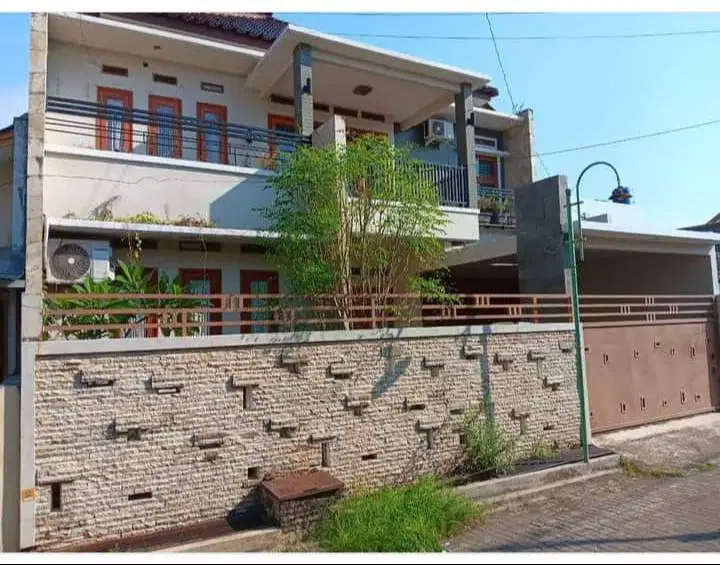 Disewakan Rumah Full Furnished Strategis di Perum Binagriya Pekalongan