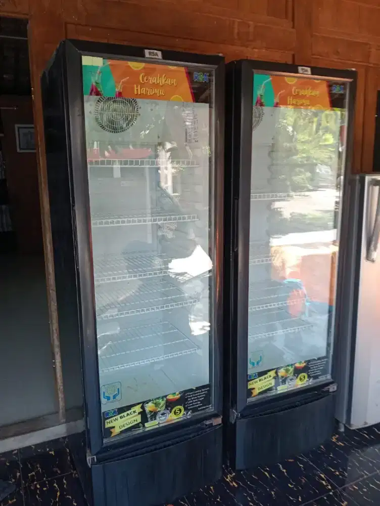 Showkes, ac, kulkas rusak atau tidak terpakai