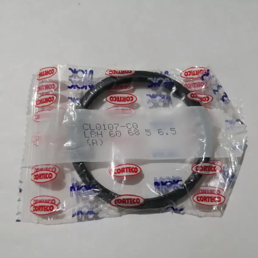 Oil Seal LBH 60 68 5 6,5 NOK (2 pcs)