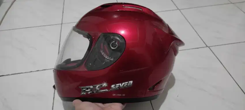 Helm KYT RC seven