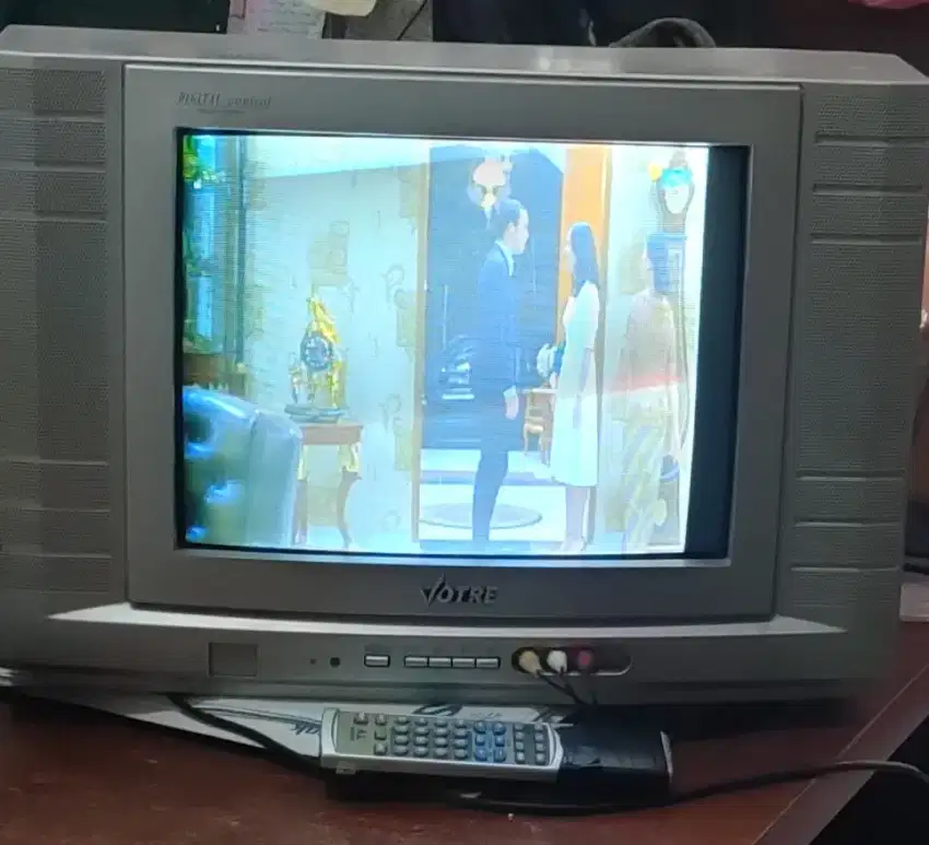 Dijual TV Tabung 14in Votree 650ribu saja