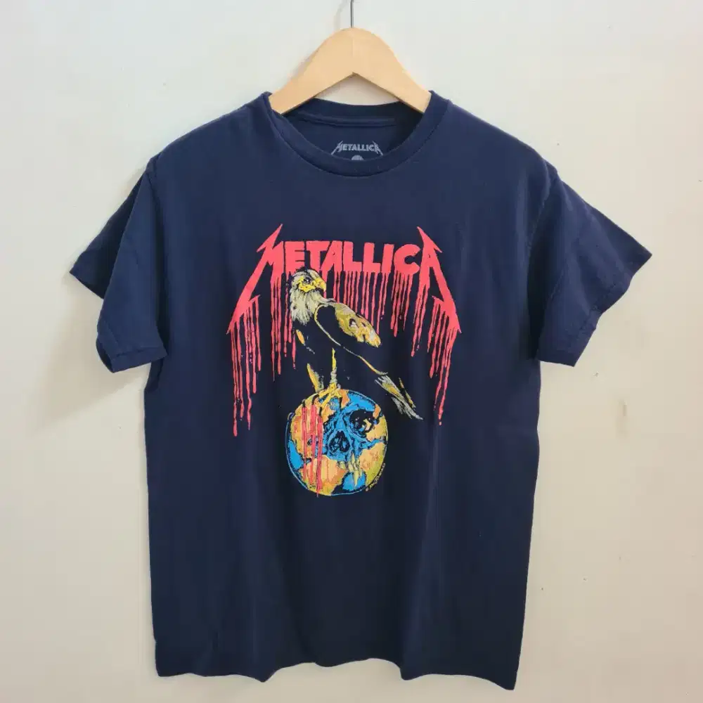 Kaos Metallica size M luar kondisi 95% no minus