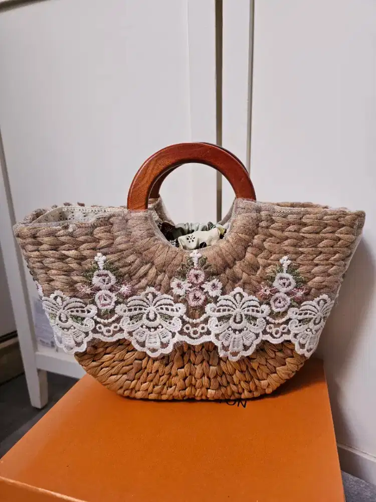 Tas anyam etnik handmade