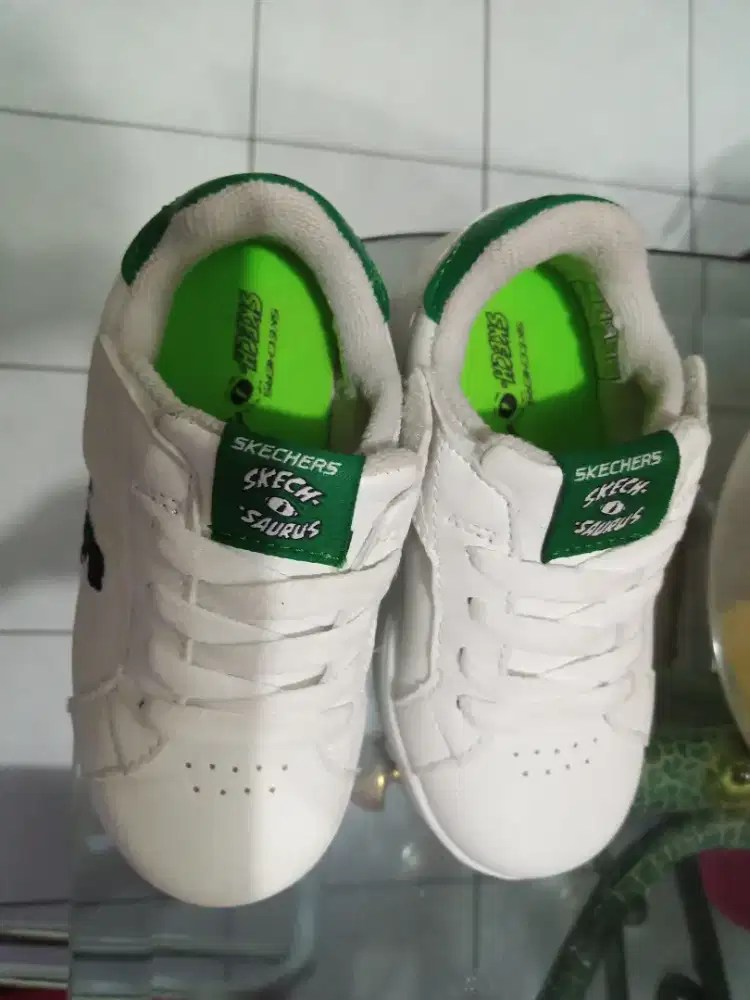 Sepatu Skechers kids