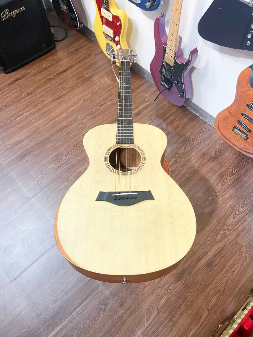 Taylor Academy 12 Grand Concert Acoustic Guitar