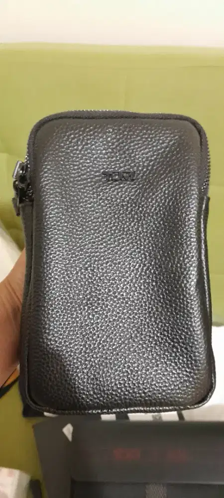 Slingbag/phone bag Tumi