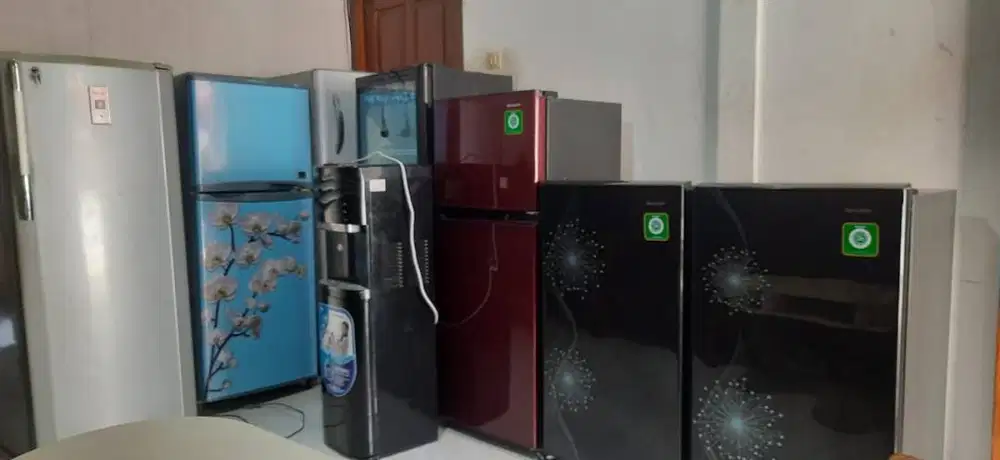 Dibeli kulkas freezer showcase bekas milikmu