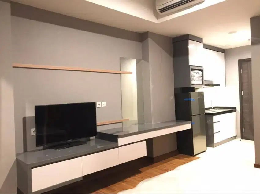 Sewa Apartement Sudirman Hill Type Studio High Floor Full Furnished